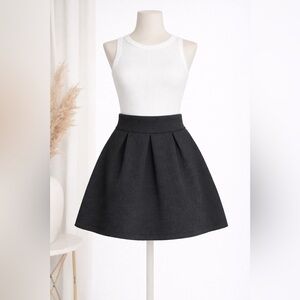 🛍️ 3 for $15 🛍️ Everything Must Go ✨ Bebe Black Textured Mini Skirt